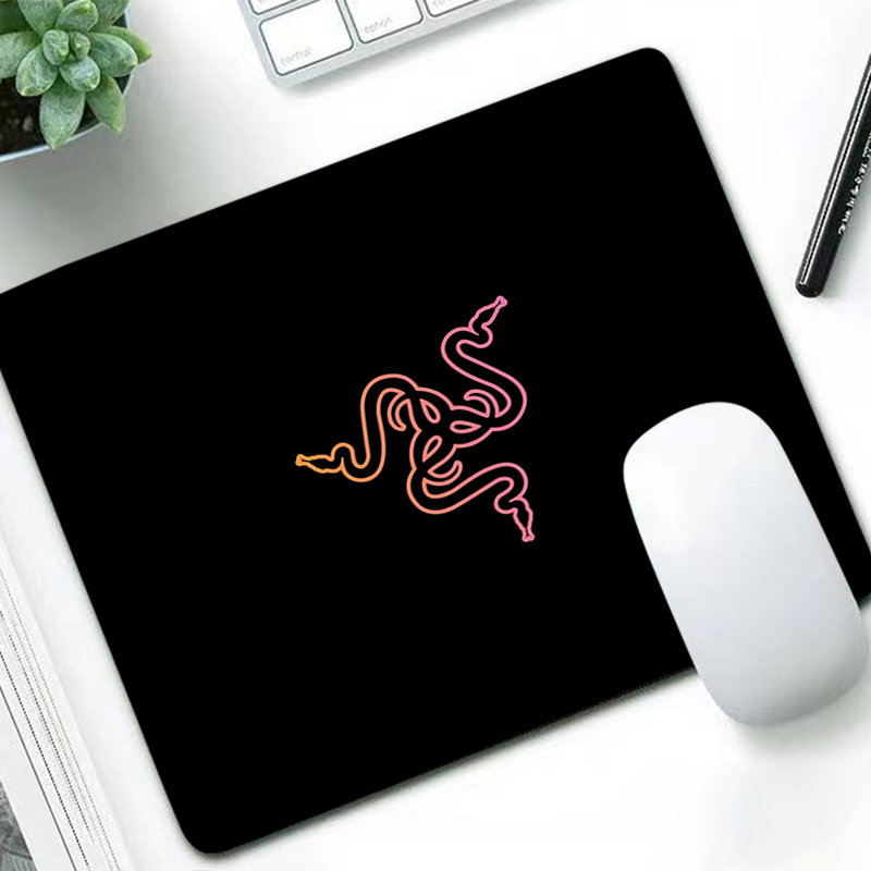 Good Laptop Accessories - لوحة ماوس فاخرة من Razer، حصيرة