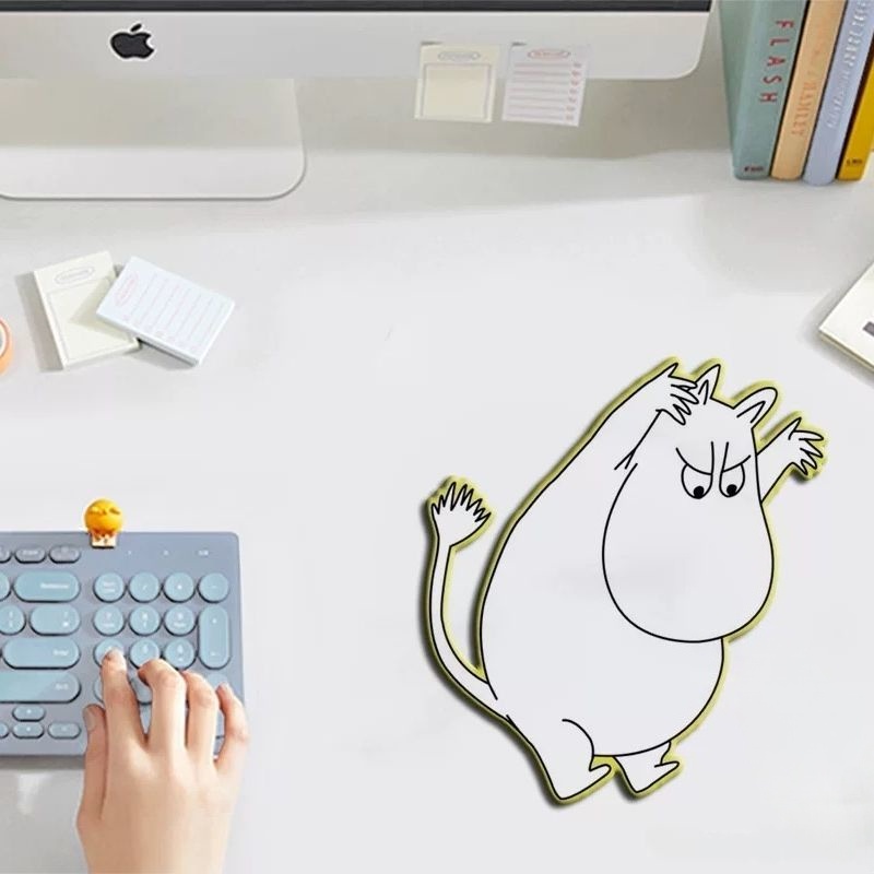 لوحة ماوس كرتونية لطيفة على شك - مراجعة Good Laptop Accessories وسعره